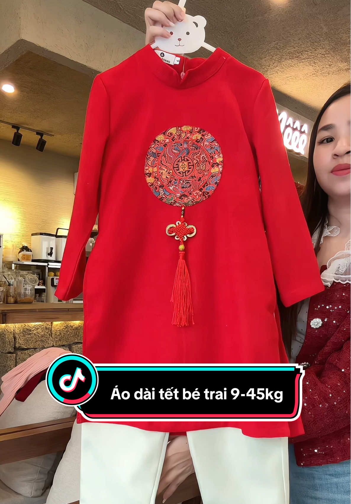 Áo dài tết cho bé trai 9-45kg chất liệu nhung tăm phối hoạ tiết gấm. #megaoreview123 #aodaitetchobe #aodaichobetrai #aodaibetrai #tet 