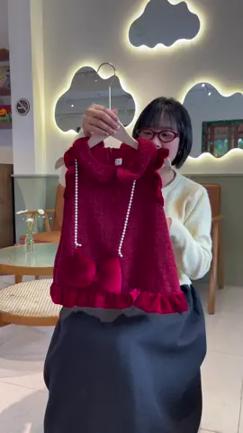 Váy xinh cho bé đẹp quá mấy bà  #vaybegai  #vayditiec #vayxinhchobe   #vaychobe  #shopmemoon  