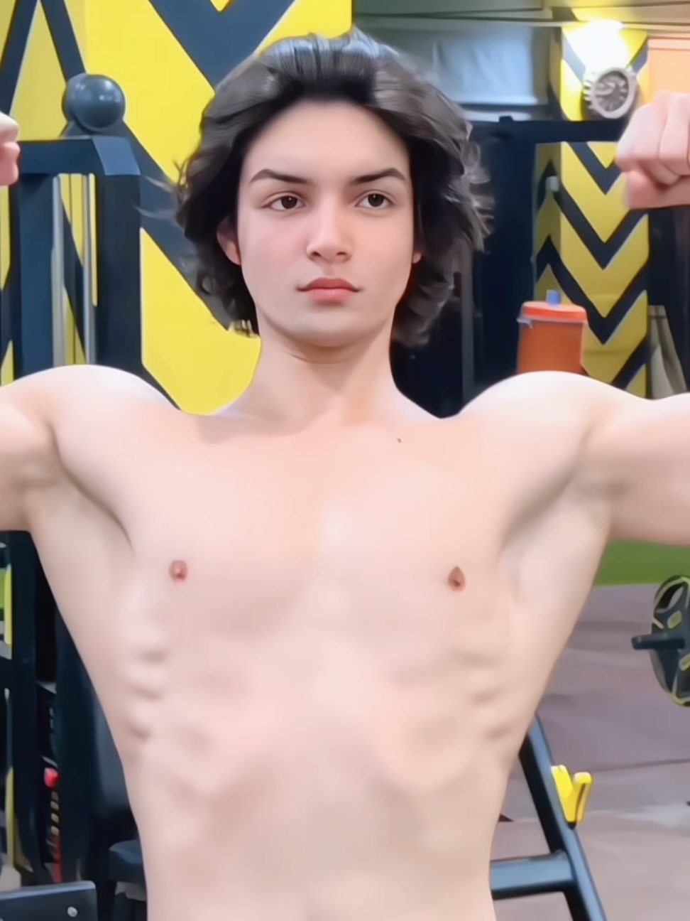 Complete 15K follower 🫀 Like 👍Sher / follow🔥 REPOST VIDE ☺ #foryou #tranding #unfreezemyacount #gym #viralvideo 