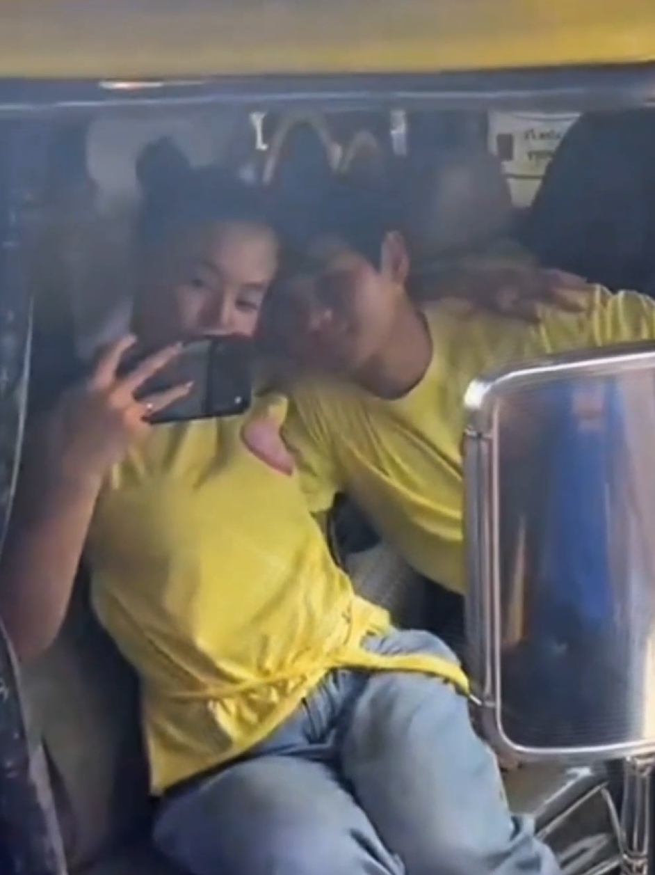 #dustbia — jeepney love story #dustinyu #biancadevera #fyp #fyppppppppppppppppppppppp  @Dustin Yu @biancadeveraa 