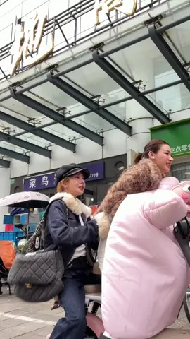 คุณนายปารีสตกอับมาก @สปอมมี่  