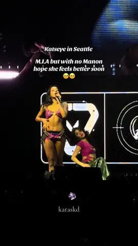 🤩#katseye #katseyeseattle #eyekons #katseyeworldtour 