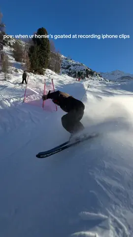@nalu_nussbaum is on another level😈 who’s hyped for the winter? #speed #skiing #pov  @Dopesnow @el_tony_mate @TSG @snowlifegloves @Corvatsch Diavolezza Lagalb  #headfreeskiing 