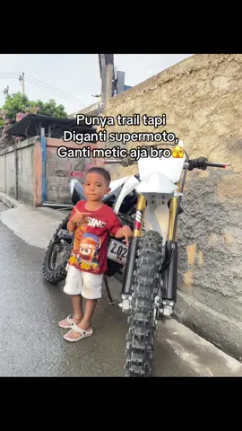 Naik metin aja bro #crf150  #timorleste🇹🇱🐊  #putih🤍💐 