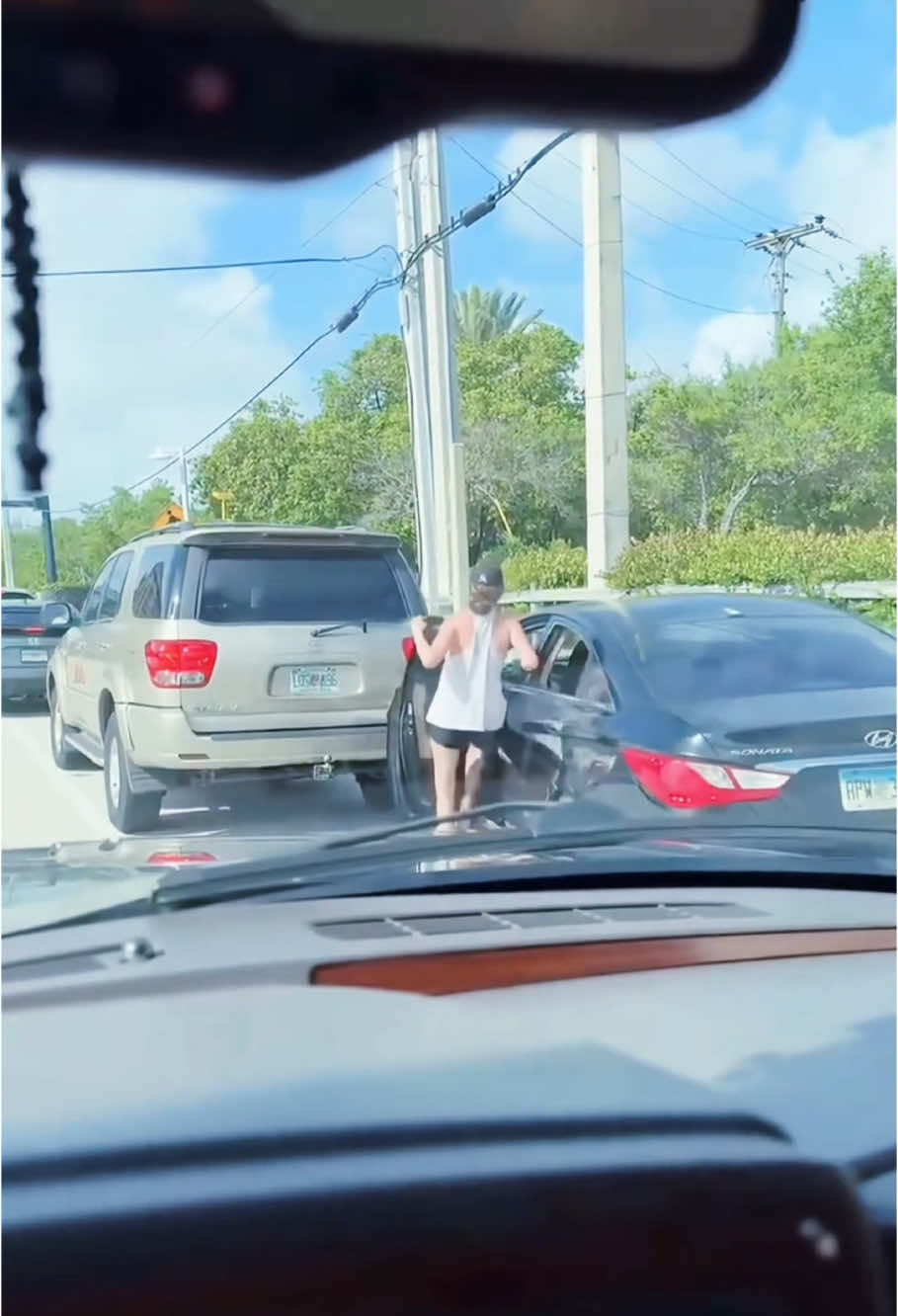 Road rage jokes are popping up everywhere 🤣#fail #fyp #funny #funnyfail #foryour #roadrage 