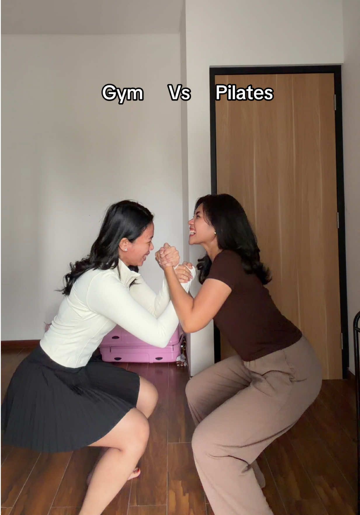 2 orang kompetitif ini 😭🙏🏻#gym #pilated #gymvspilates 