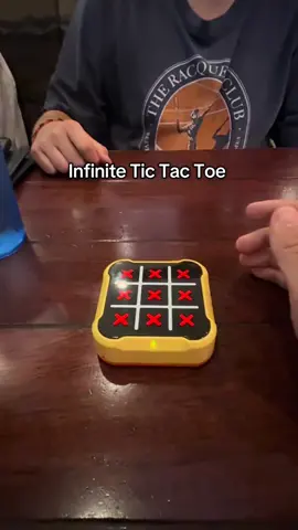 Could you imagen taking this on dates?? #giiker #tictactoe #tiktactoe #giikertictactoe #familyboardgames#familyboardgamess #GameNight #familygamenight #tiktokmademebuyit