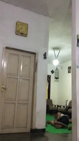 Membalas @Putune mbah najat Selamat malam warga desa… Arek’e arep pamit balik nek Madagaskar! #jeksoromase #kancanekancaku #wongpawon 