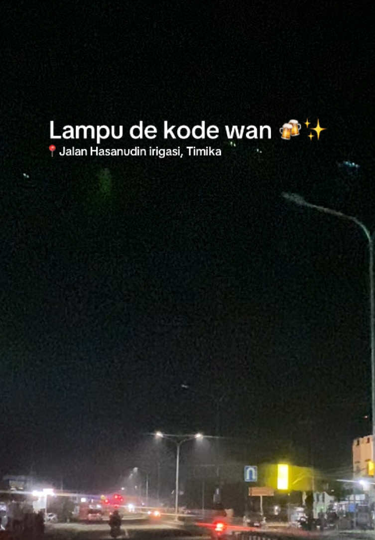 Lampu Jalan Hasanudin–Irigasi Mulai Latihan Jadi Lampu Natal, Kedap-Kedip Sepanjang 1 Km 😂 #youpage #ttt #timika #kotatimika #natal 