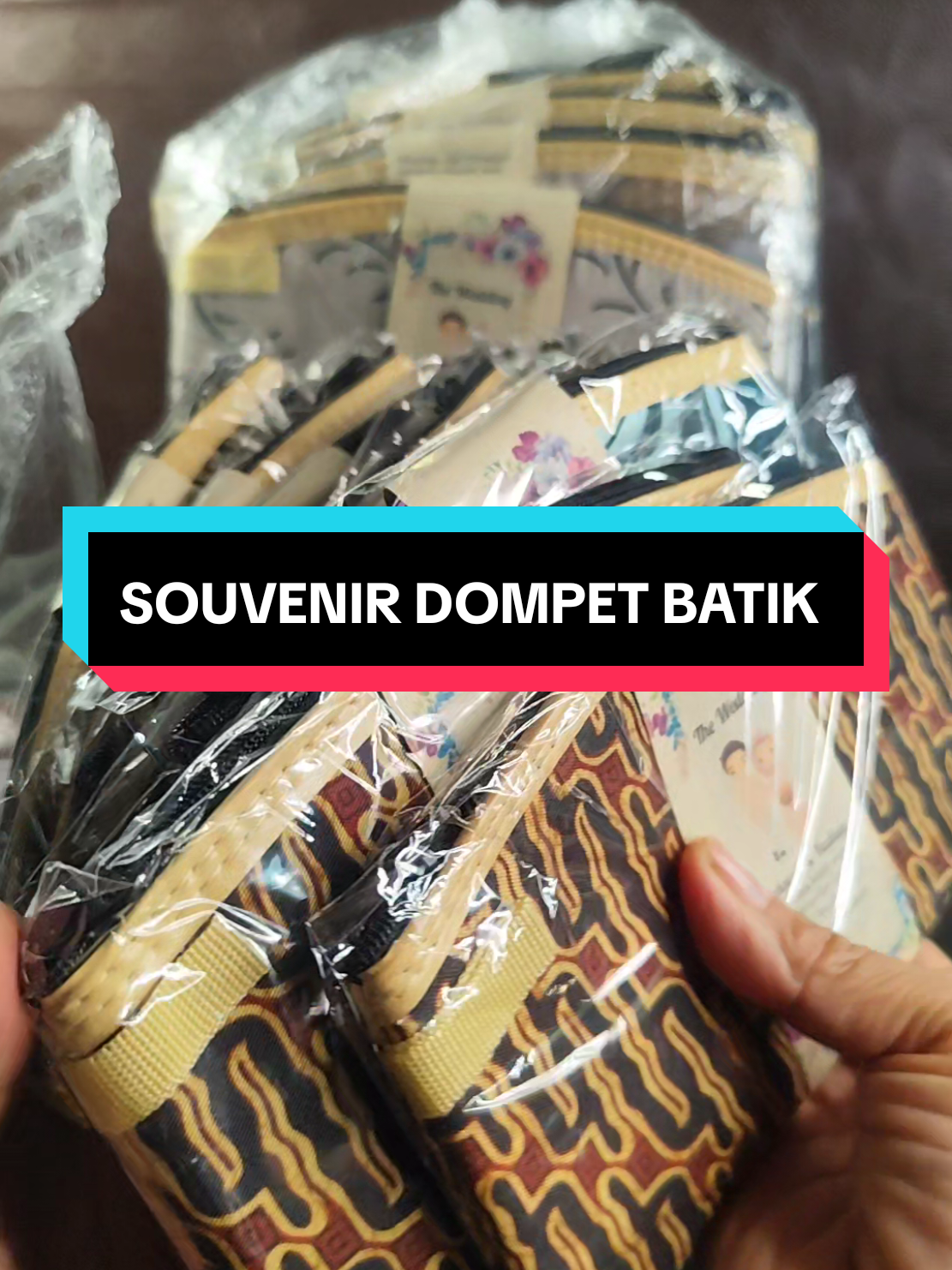 #fyp #souvenirpernikahan #souvenirdompet #dompetbatik 