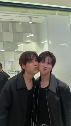 ช้านรักต๊อกแป๋ว😭🫶🏻🫶🏻 #KATEJellyFishTHxTlefirstone #KATExtlefirstone #เติ้ลเฟิร์สวัน #TleFirstone #fypシ゚ @ว้อทอีฟ - What if @Firstone 