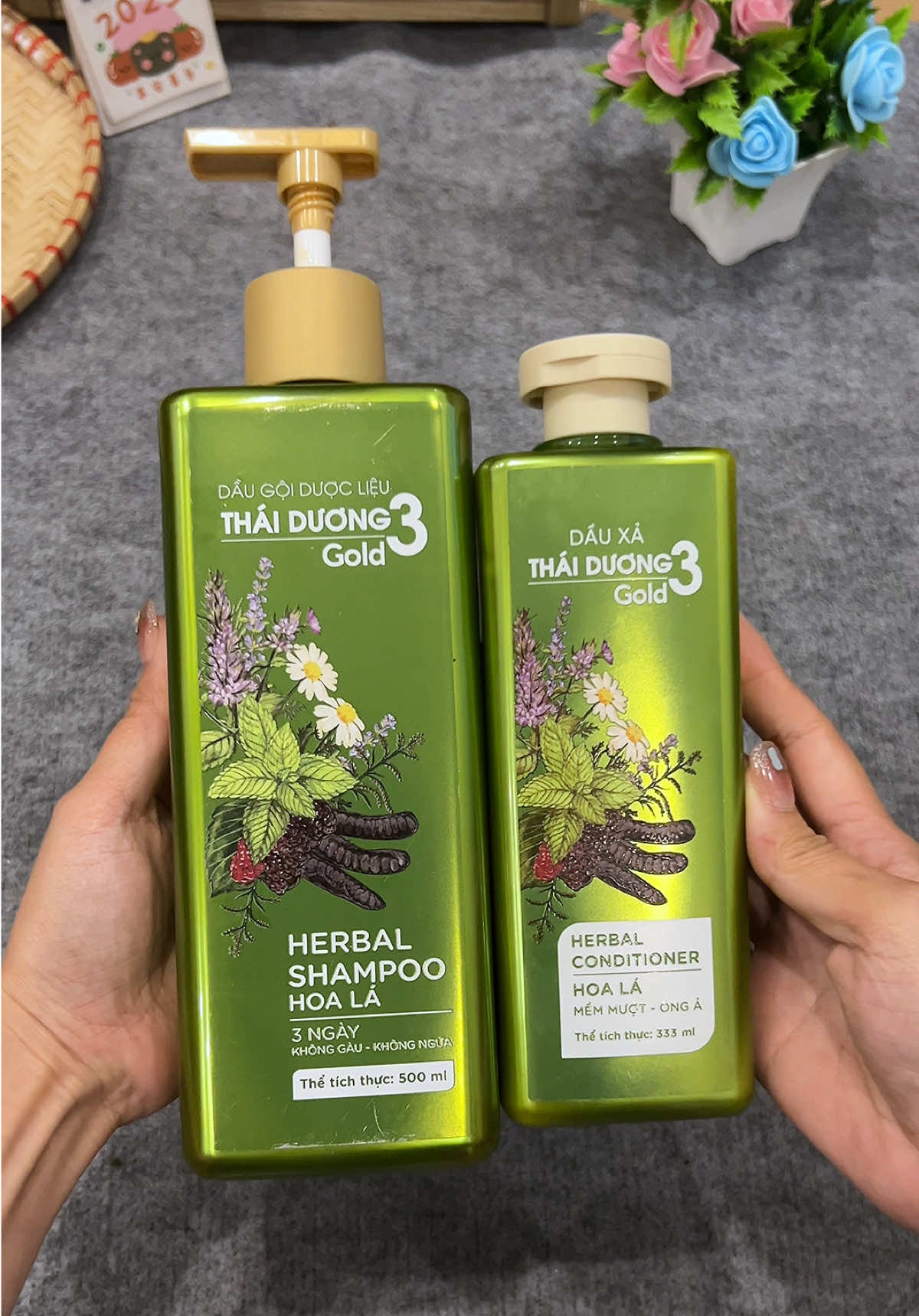 Dầu gội thảo dược quốc dân cho mọi gia đình #daugoi #daugoisaothaiduong #daugoiduoclieu #xuhuong #tranghatay96 