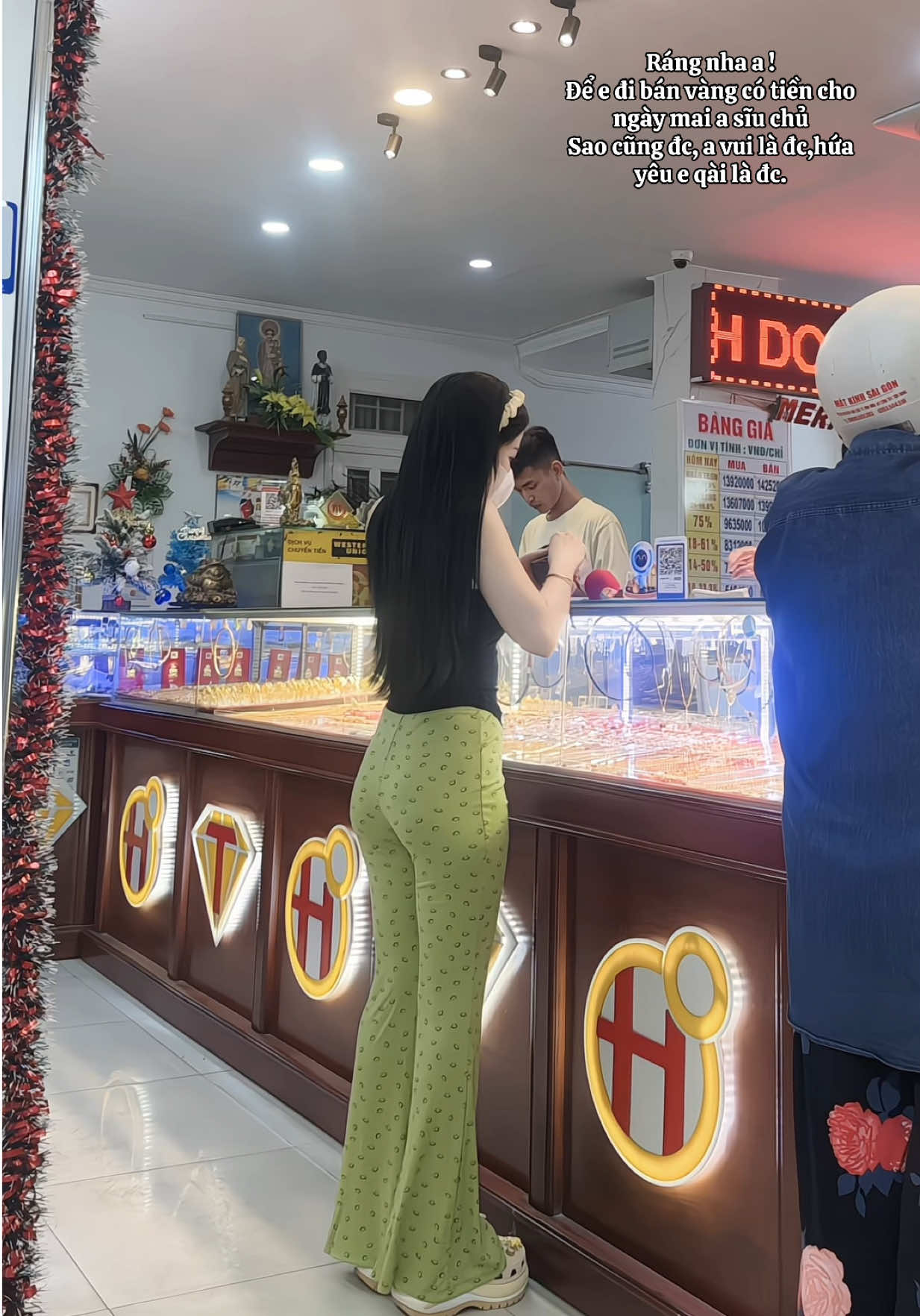 Mê trai đầu thai mới hết.