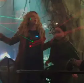 holy shit guys their real wtf #supergirl #supergirledits #ruthyeknoll #fyp #foryou 