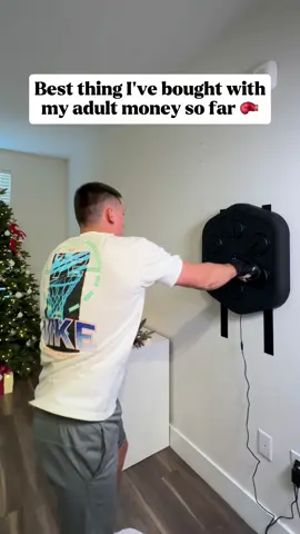 LINK IN BIO 🥊 Such a great Christmas gift for anyone in the house. Kids, adults, everyone loves it 🎶 #boxingmachine #homeworkouts #boxingfans #musicboxingmachine #boxingtraining 