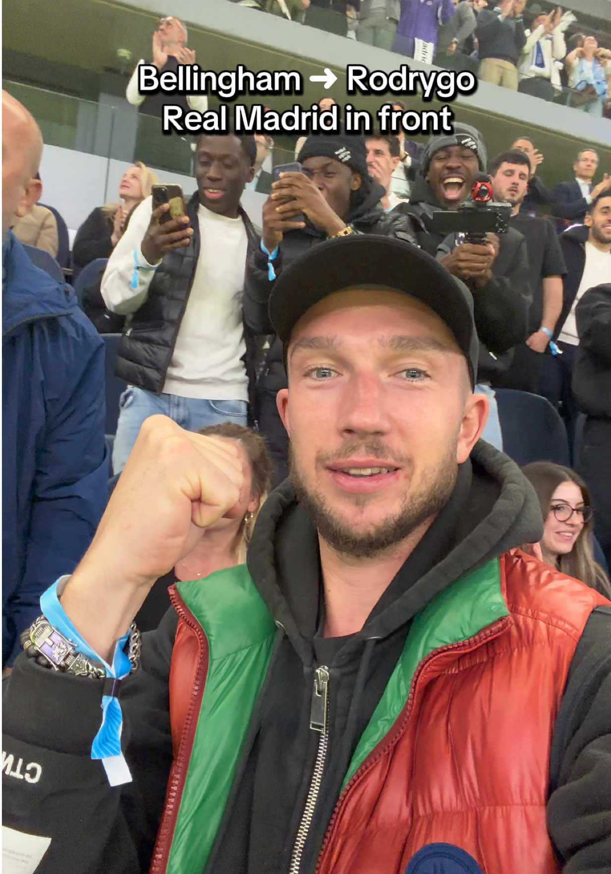 Rodrygo scores from a Bellingham assist as Real Madrid take the lead. #RealMadrid #HalaMadrid #Rodrygo #Bellingham #LaLiga