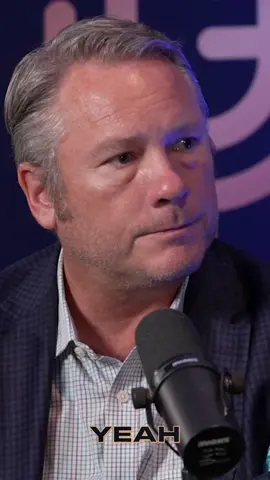 The ultimate test of a leader: Are you chasing a check, or chasing your vision? 💡 Matthew Chang shares that he and his team have been offered millions multiple times and walked away from every single one of those deals. Why? Because they stayed true to their principles. The Advice for Founders: Leaders must understand their values and principles and communicate them to build a culture. This discipline makes you 