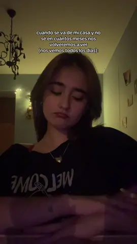 la menos dramática (subiré todos mis drafts con este fondo, porque 1. ME ENCANTAN LAS LUCES y 2. Me veo bonita ya?) #fyp #yo 