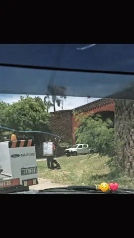 Helping one person might not change the whole world , but it could change the world for one person 😔🙁 🇵🇬 lukim na wori  #fypシ  #fyyy  #melenisianvibes🇵🇬🇸🇧🇫🇯🇻🇺🇼🇸  #pngtiktok🇵🇬  #creatorsearchinsights 