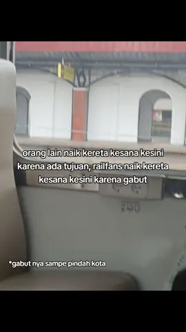 biasa hobi keluyuran 😭 #railfansindonesia #keretaapiindonesia #fyp #viral 