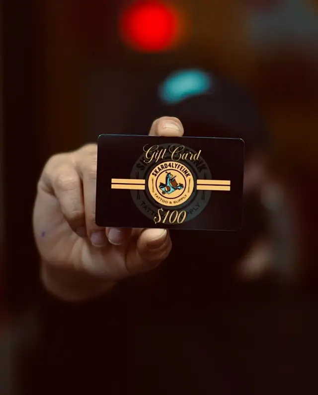 Give them what they REALLY want this year… a tattoo 😏💉 Gift cards ready! #tattoo #giftcard #tattooartist #christmasgifts #christmas 