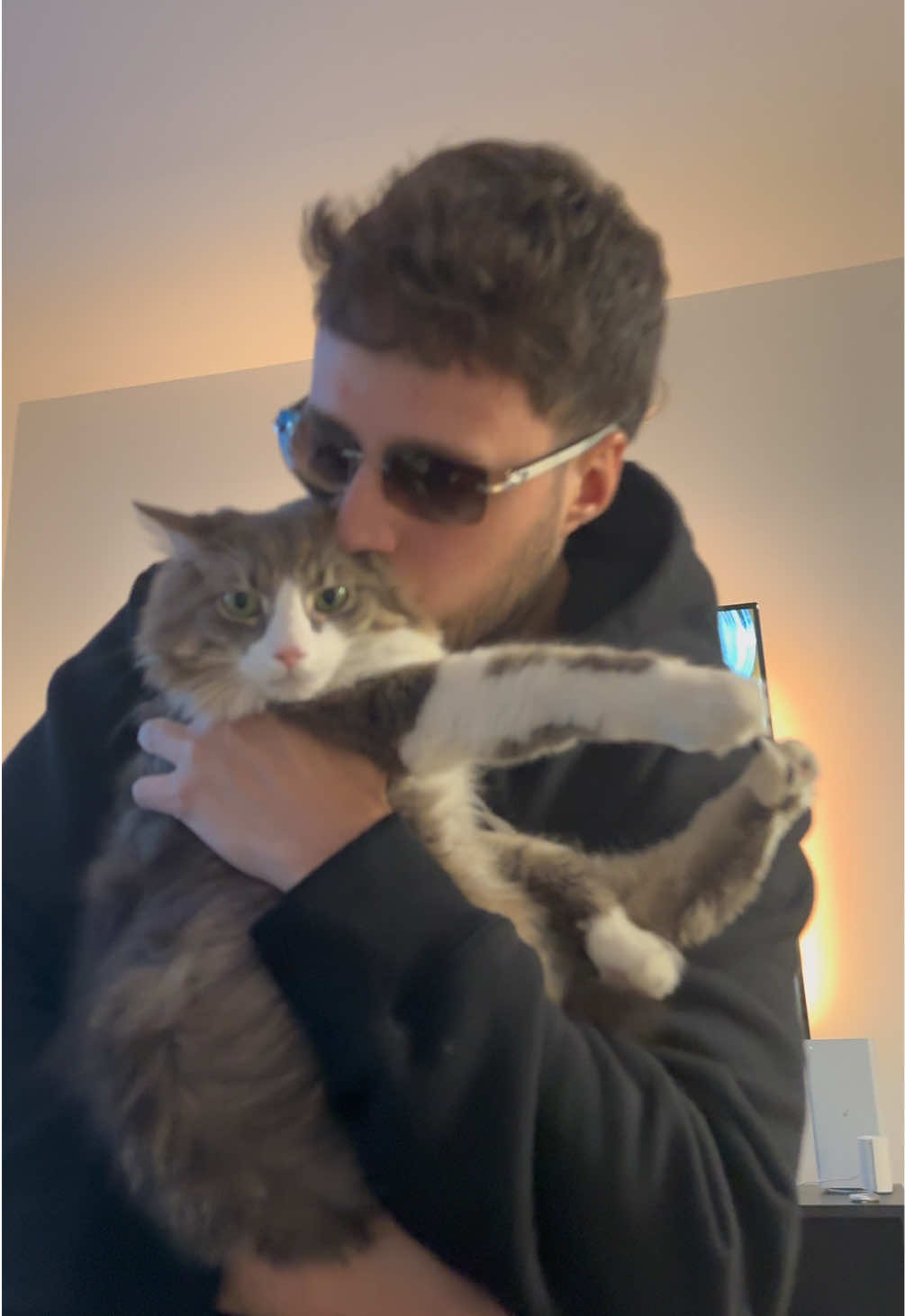 Lightwork 🤫 #fyp #saythewordonbeat #challenge #mbox #viral 