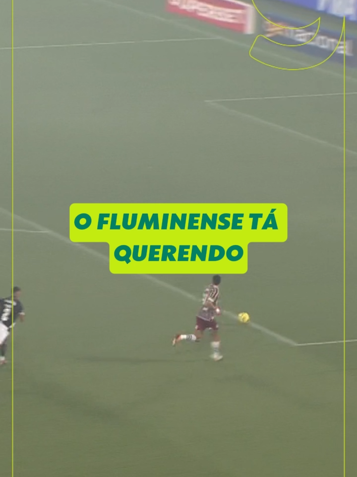 Uuuuuh! Fluminense trama de pé em pé pelo lado direito. Lucho tabela com Serna, que vai à ponta e devolve para o meia chutar com muito perigo por cima do travessão! ⁣ 📺 Você assiste ao vivo no @sportv!⁣ ⁣ #ge #futebol #vasco #fluminense #copadobrasil