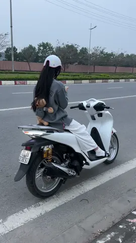 mét5 mà hay bon chen ét hắt quá😆#nhưquinh #sh #22 #xuhuong 