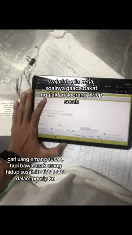 kerja selayaknya laki laki agar nanti keluarga kecilku dan orangtua ku nanti hidup enak #xyzbcafypシ゚ #4u #fyppppppppppppppppppppppp #exzbca 