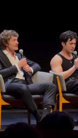 I can't believe Connor spoiled the song before ep 4 *SPOILER* I'm losing my mind... #heatedrivalry#connorstorrie#hudsonwilliams 