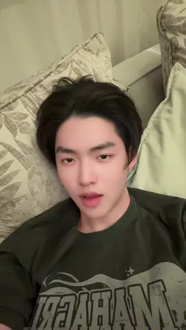 Just meet me in the middle 😤