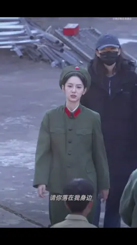 เมื่อวานแวะไปออกงานในเมือง วันนี้คุณหนูกลับเข้ากรมเป็นทหารต่อ #โจวเหย่ #zhouye #reddanceshoes💃🏻 