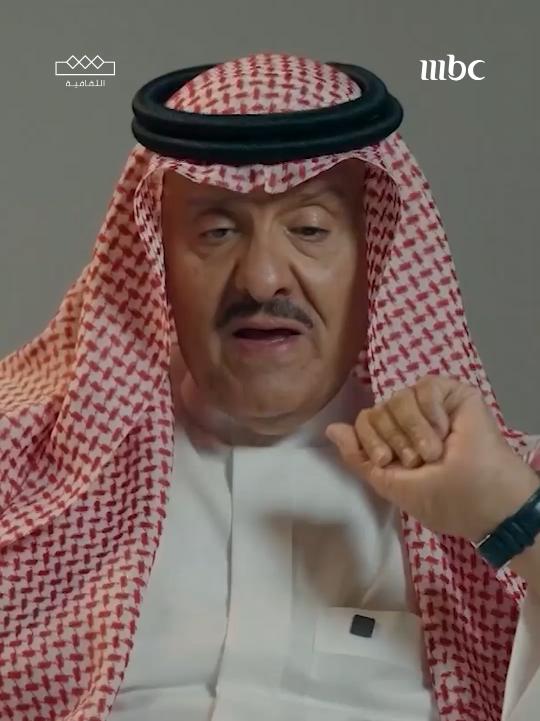 على رمال الصمان… وفي براري الشمال وحائل وخريم، كتبت حكاية مقناص الملك عبد العزيز - طيب الله ثراه   برنامج #ملوك_وصقور الجمعة الساعة 4 مساءً بتوقيت السعودية على #MBC1