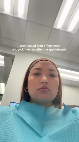 Unaesthetic Vlogmas!  One of the two appointments I dread going to #dentist #dental #getyourteethcleaned 