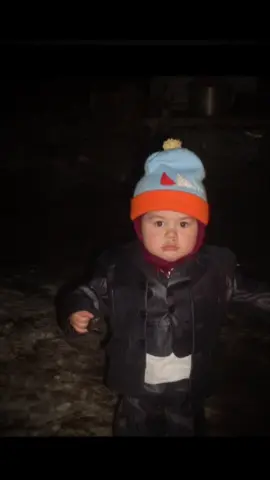 #CapCut O Çoçuk Büyüdü  O Çoçuk Artık yok 🙂🖤#keşfet #tutzdurun🖤👋🏾 #aktivliyiqaldirax 