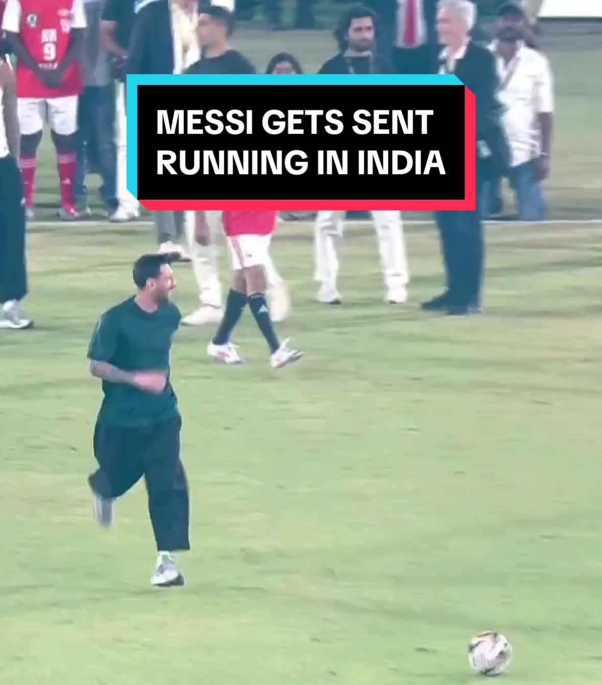 MESSI GOES TO INDIA... and it doesn't go great 😅 Local politicians gave themselves the chance to play with the GOAT and... could not provide a return pass 🤦 #leomessi #india #lionelmessi 