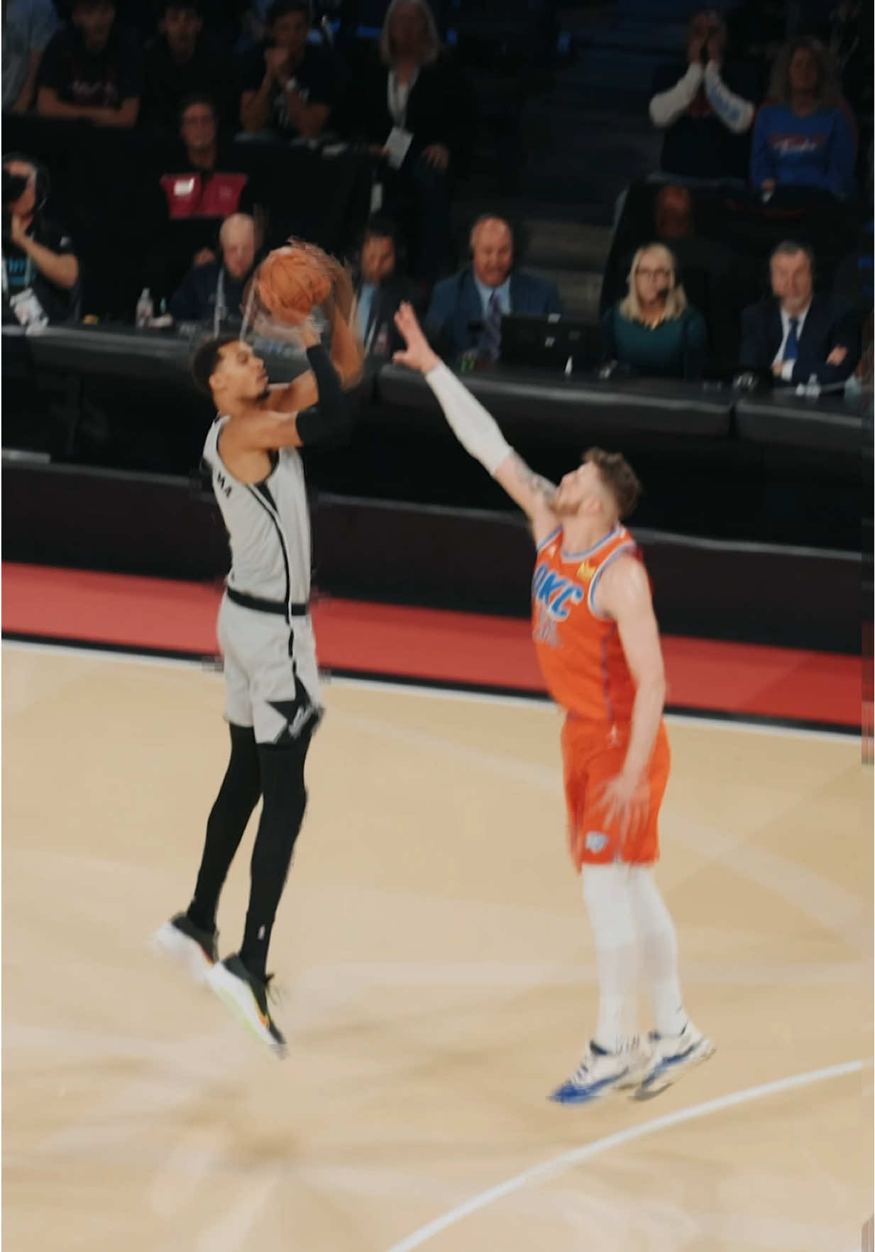 WEMBY ON A HEATER 🔥 #NBA #spurs #victorwembanyama 📺 NBA on Prime 