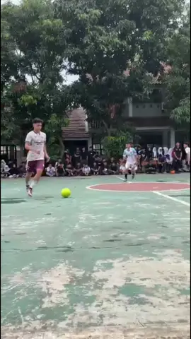 peregangan#classmeeting #futsal #futsalplayer #masukberanda #fyp 