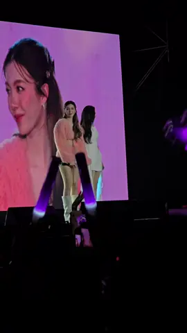 Các mom xem chịu khó nghe hét tí nha chứ đẹp cỡ đó tôi không kìm hãm lại được🤓#vietnam #lingorm 