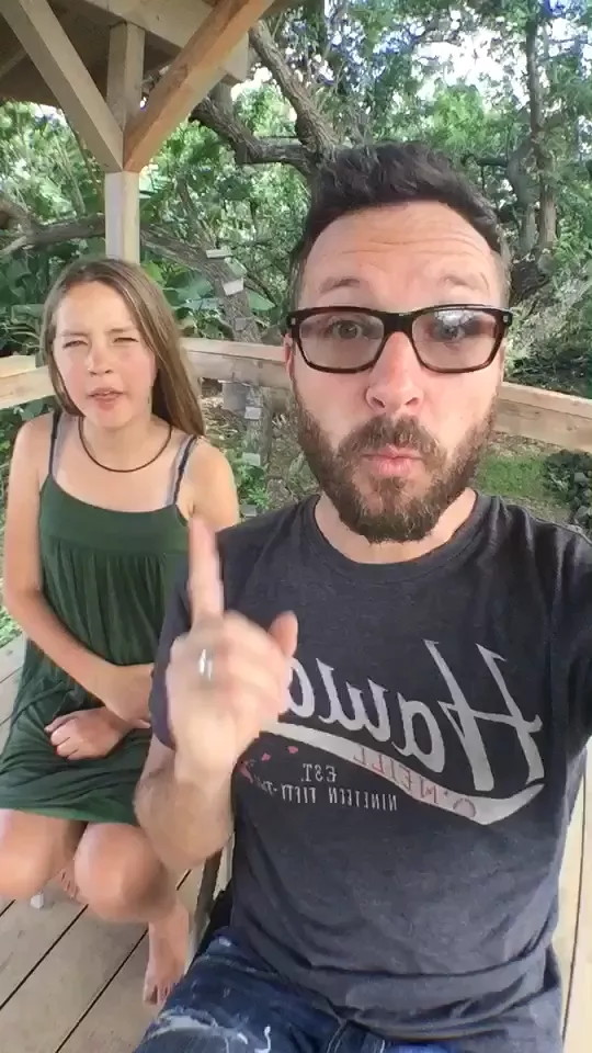 3 questions per day rn! Ask one in the comments. 👻 [snapchat: jasoncoffee] 👻 #question asked by @harel_music 