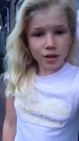 #flower #lipsync #featureme @musical.ly 😏❤️